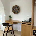 إسبيريديس بلاتيس يالوس